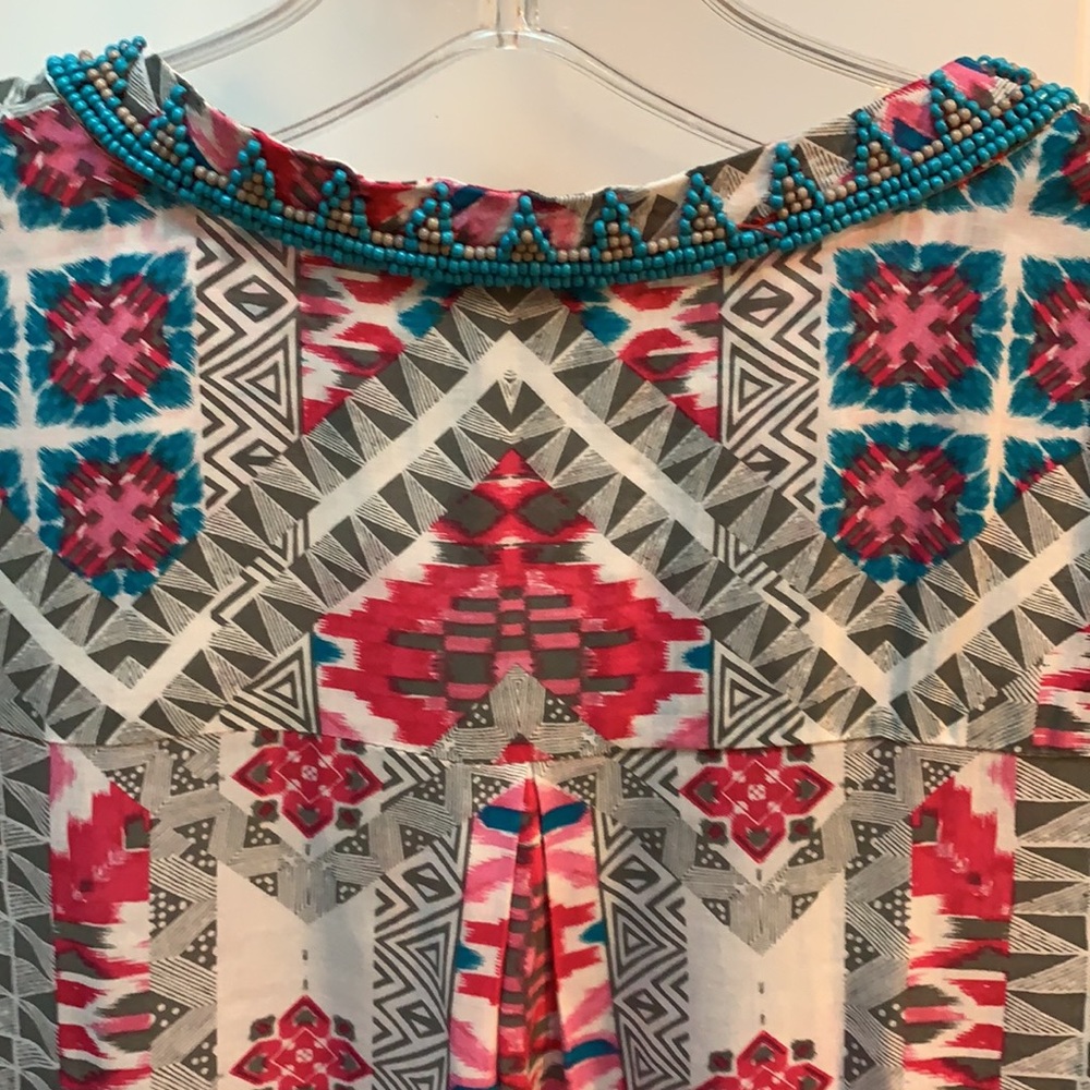 Tribal szL sleeveless top with beaded neckline - Picture 4 of 5